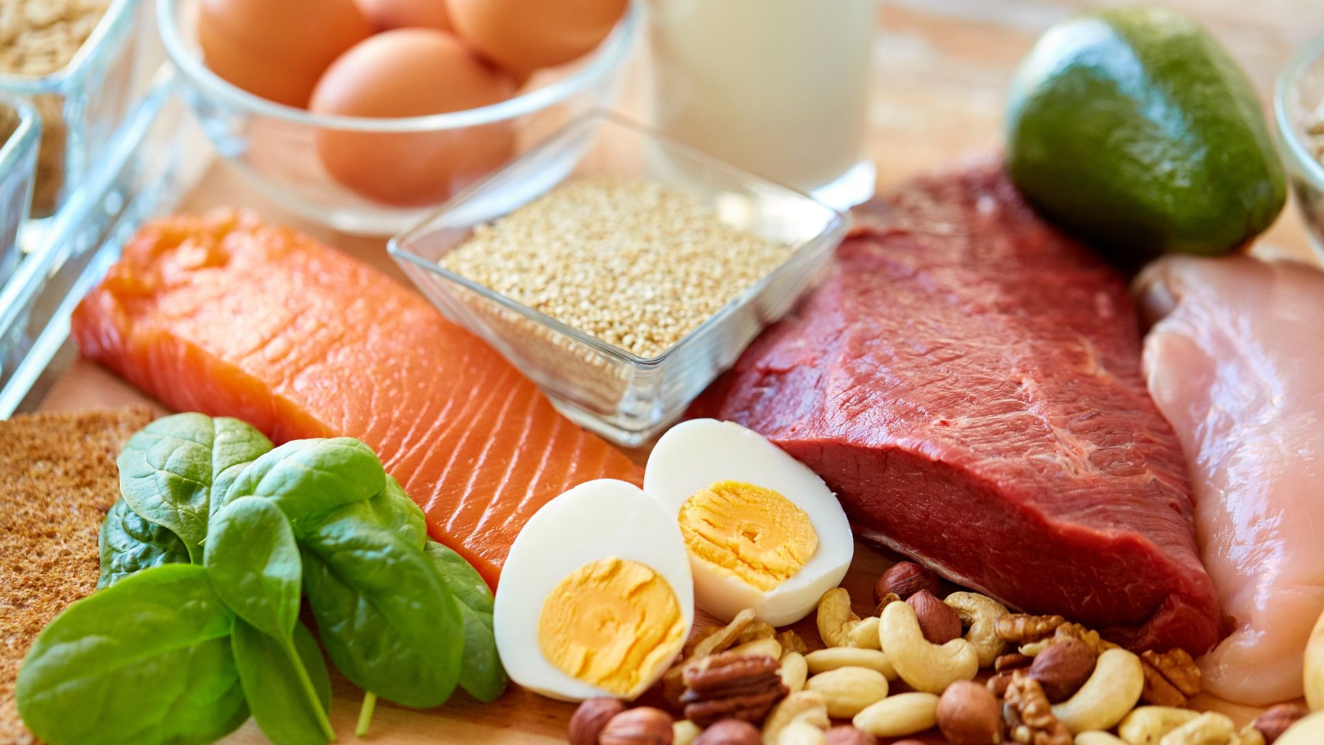 cuanta proteína necesita una mujer de +40